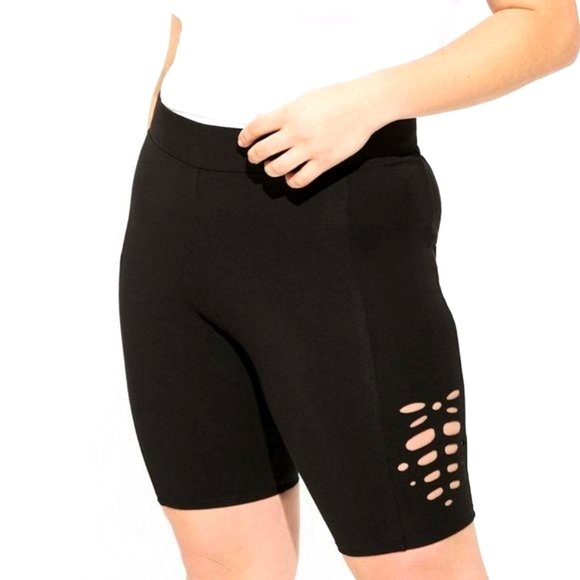 ❤️NWT VINTAGE TORRID BIKE SHORT - LASER CUT OUT - 9' SIGNATURE WAIST - PLUS SIZE - Picture 2 of 9